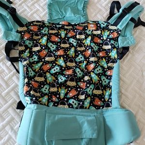 Toddler tula with carrying case